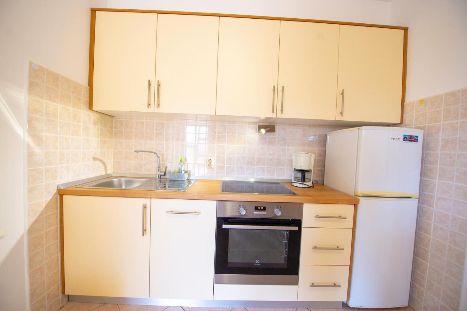 Apartments Cvito ノヴァリャ エクステリア 写真